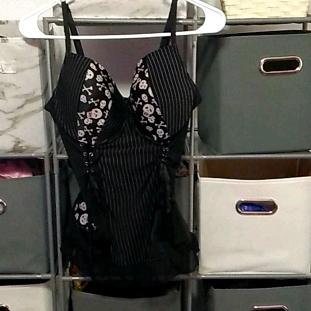 Macabre corset 36dd